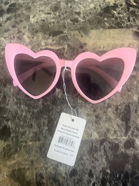 Pink Heart-Shaped Women's Sunglasses